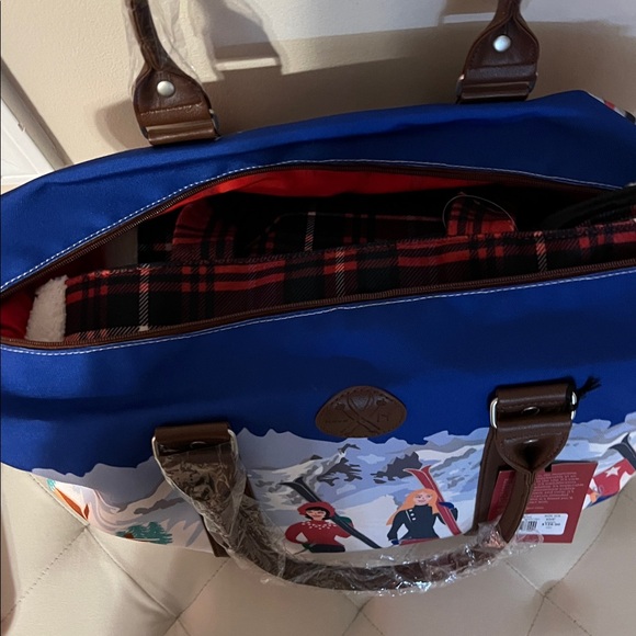 NWT NEVE ST ANTON WEEKENDER Incredible Bag! Ski Theme Extras - Picture 7 of 16